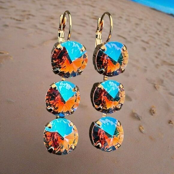 Handcrafted Earrings with Shimmering Swarovski Crystals - Picture 7 of 7